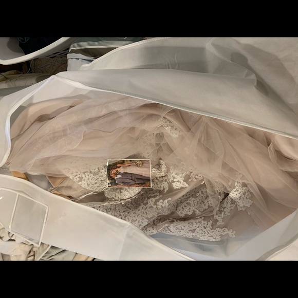 Stella York wedding dress - Picture 5 of 6